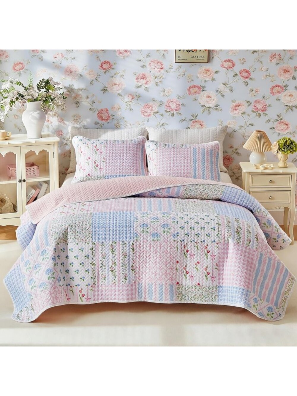 Floral Twin Quilt Set - Lightweight Cozy Microfiber Bedspread, Patchwork Design